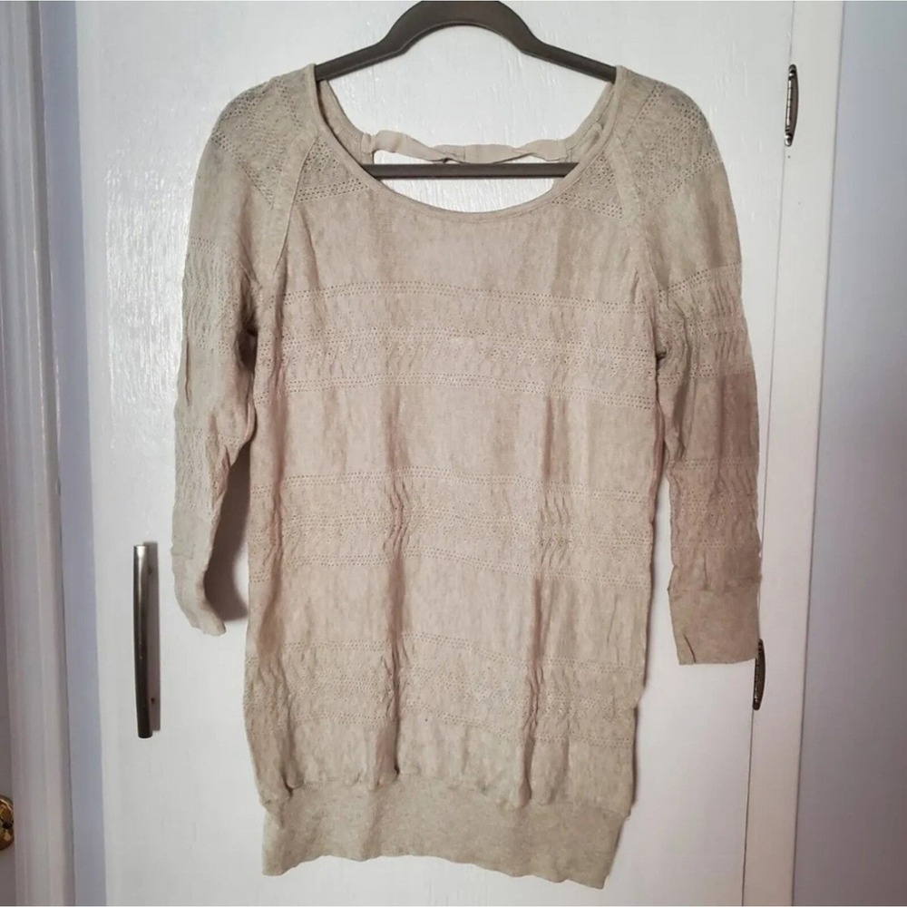 Lauren Conrad lightweight beige sweater with bows size M
